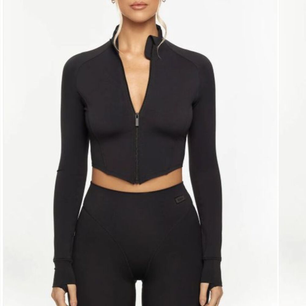 NAMA Black Body Butter Contour Zip Jacket Women's Size Small Cropped Athleisure